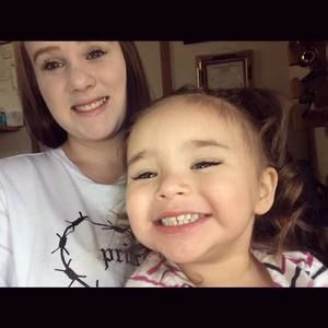 Meet your Posher, Kayla